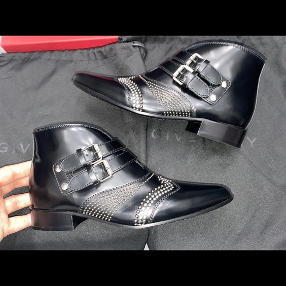 GIVENCHY studded boots - Picture 3 of 12